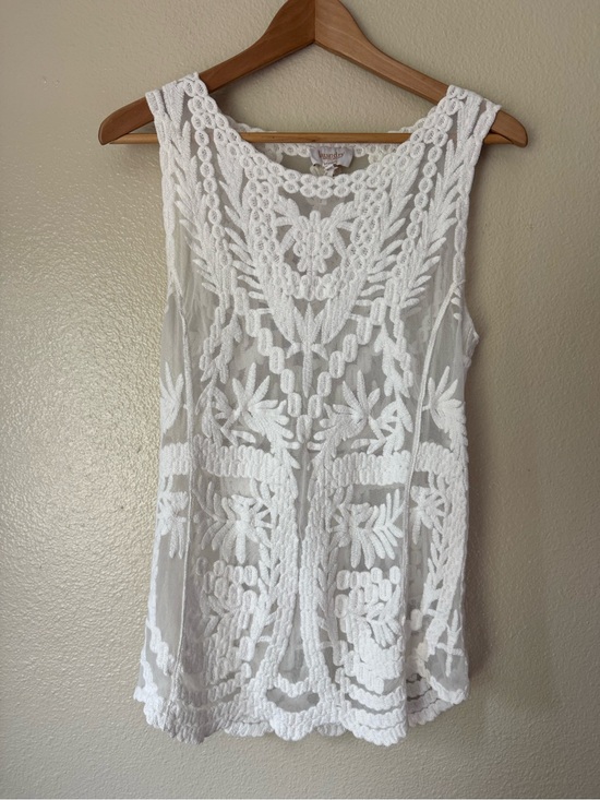 Laundry By Shelli Segal Tops - Laundry By Shelli Segal White Crochet Lace Top